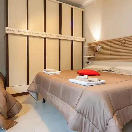 Simmar Casa Vacanze Apartment *